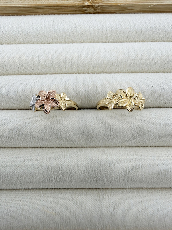 10K Tri Flowers Gold Ring