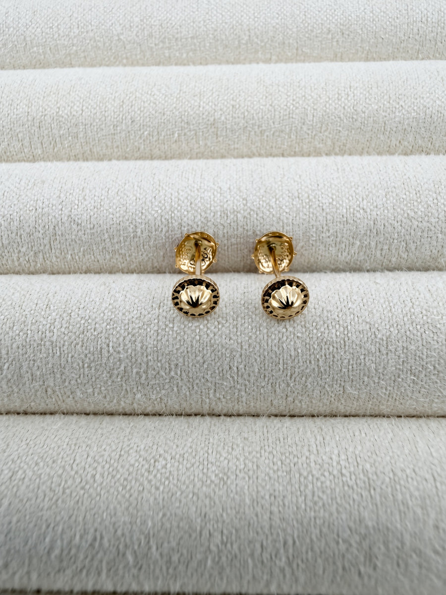 14K Gold Ladybug Stud Earrings – Spanish Screwback
